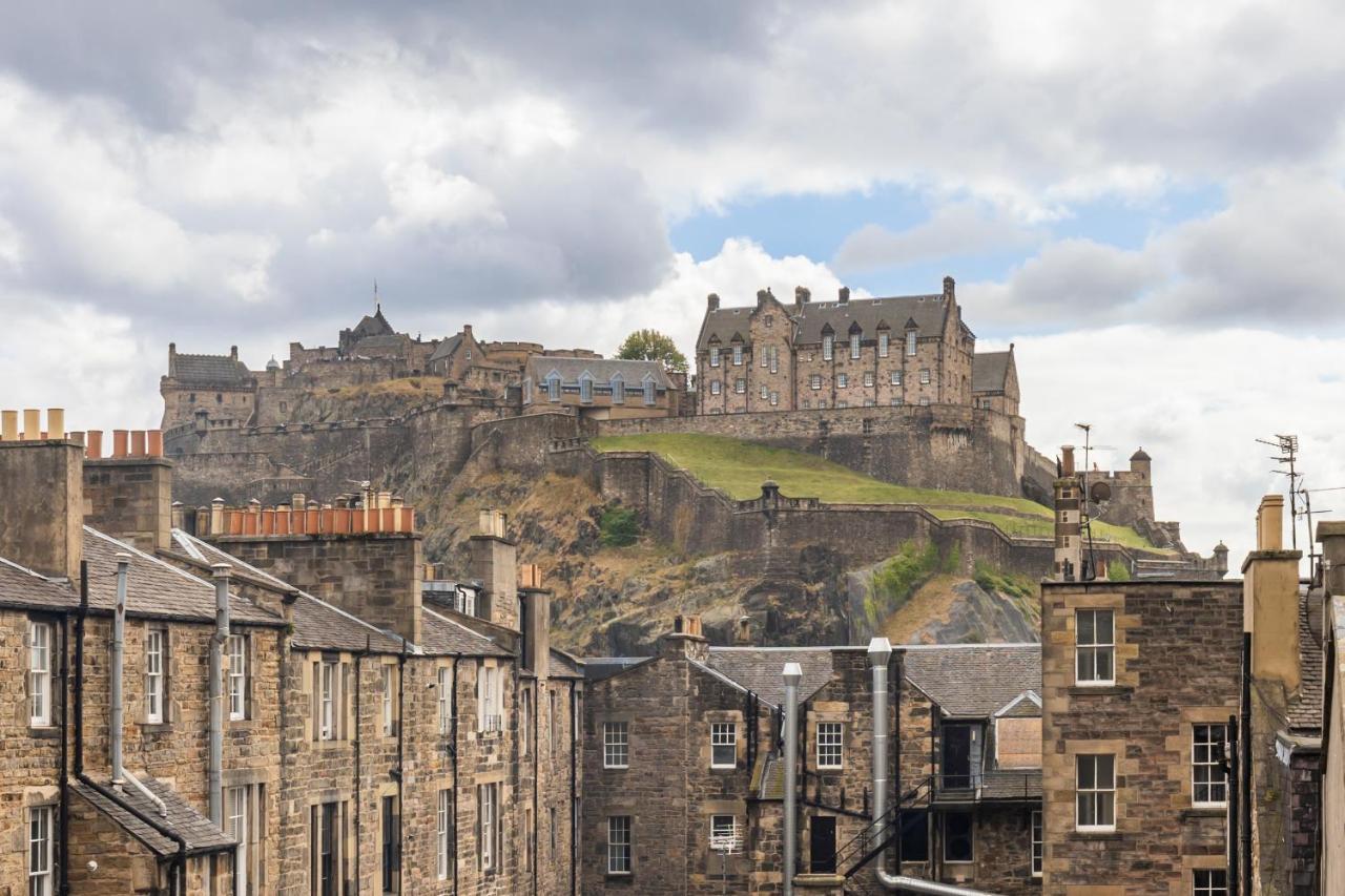 Amazing Castle View Apartment エディンバラ エクステリア 写真